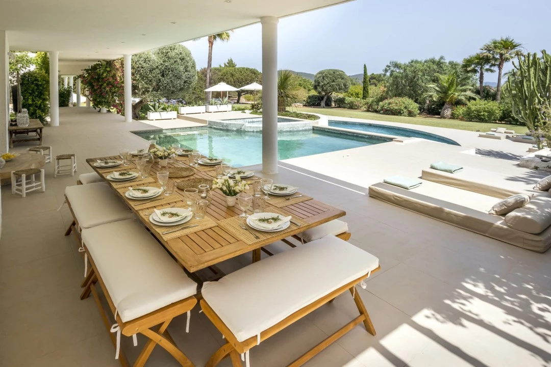 1681371810-Luxury real estate Ibiza to rent villa can Can Elisabeth spain property private chef dining chil outisde.webp